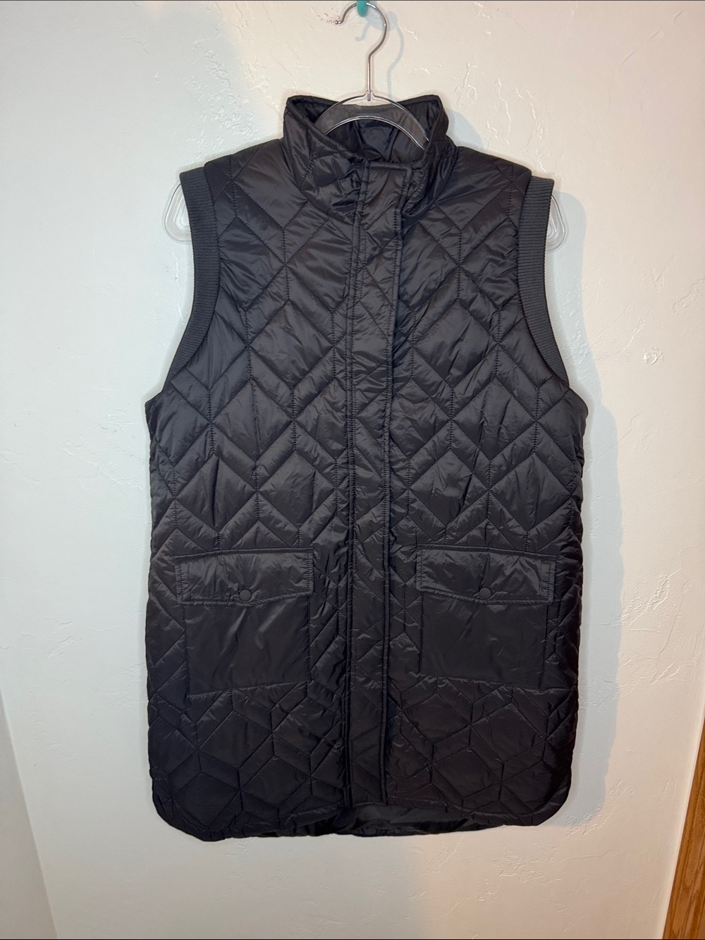 Liz Claiborne black quilted  long puffer vest L NWT